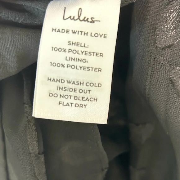 NWT Lulu’s Forever Be Black Floral Jacquard Ruffled Maxi Dress - Picture 7 of 8